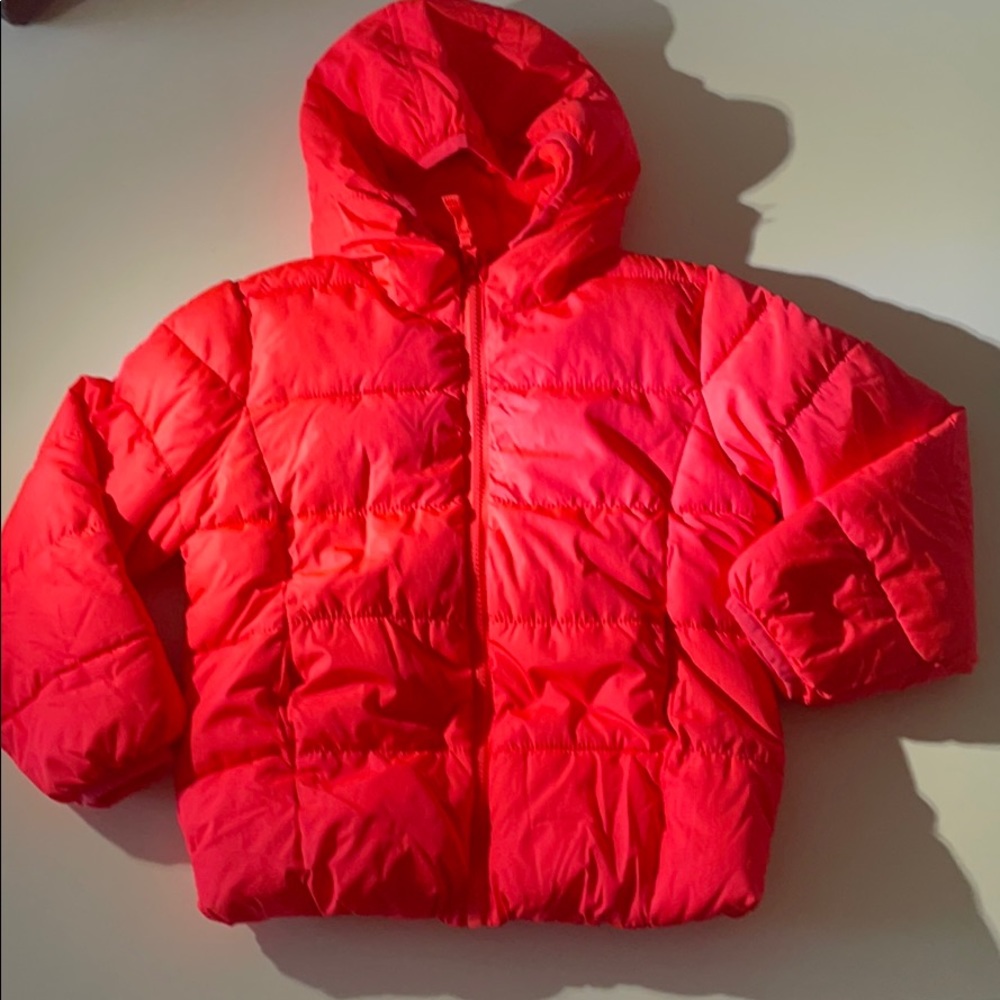 Old Navy puffer hooded jacket size S (6-7)